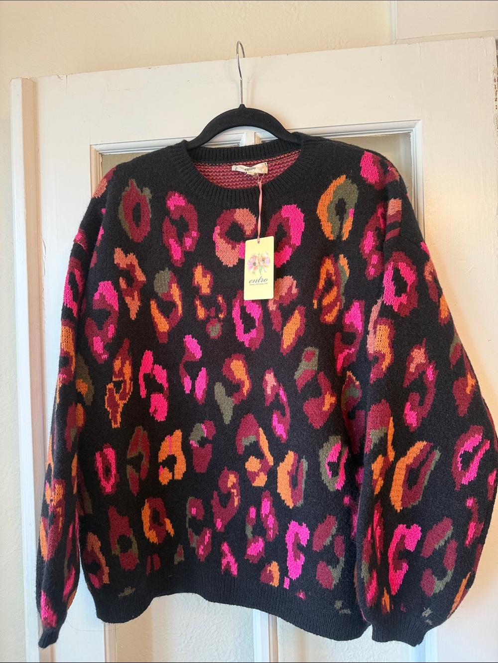 entro leopard sweater